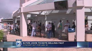 Long lines at the Blaisdell for Elton John tickets