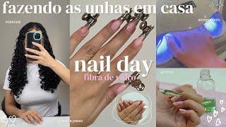 FAZENDO AS UNHAS | *em casa*, fibra de vidro