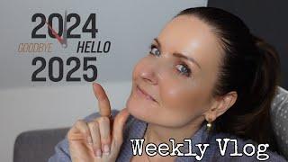 Weekly Vlog I New Year's Thoughts and Other Snippets from 2024 I by Meloflori