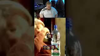 бабушка  #t2x2  #т2х2 #тоха  #реакция  #мемы TWITCH - T2X2