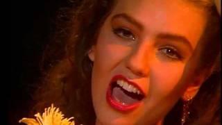 Thalia - Pienso en Ti