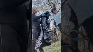 In this video we are picking up trash at our local Lyons Creek Greenway San Antonio Park.