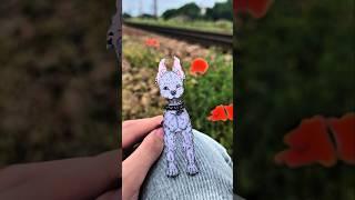 прогулка с бумажной собакой по полям.