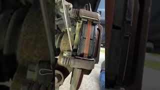 Brake Pad Wear Indicator Installation Side