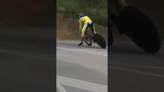 Pidcock drifting on time trial bike