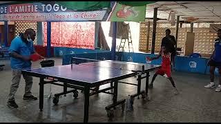 séance d'entraînement jeune togolais 