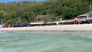 Relaxing on Tawaen Beach, Koh Lan, Pattaya, Thailand, 23.04.2024