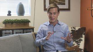 'Hollywood Medium' Tyler Henry Gives Dr. Travis Stork a Spot-On Reading