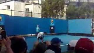 federer practicing returns of serve