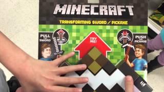 MINECRAFT "Transforming Sword / Pickaxe" Toy - Toy Review / How TO