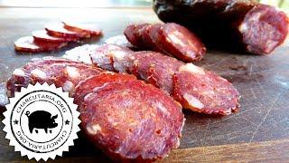 Homemade Pepperoni. how to make pepperoni. pepperoni recipe. curing meat