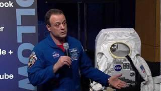 Ron Garan Hosts Tweetup @ NASA Headquarters