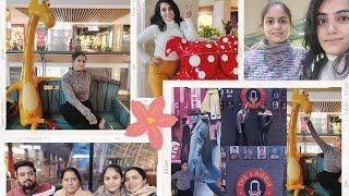 Vegas Mall tour/Bhavna Pokhriyal & Family 