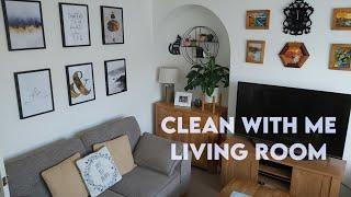 CLEAN WITH ME//Living Room declutter/organise