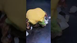 Cheese burger #shorts #subscribe #youtube #viral #youtuber #satisfying #like #new #cooking #food