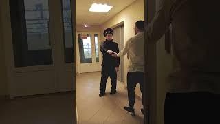 Тот самый тихий сосед, мент ничего не понял #тотсамыймент #юмор #прикол