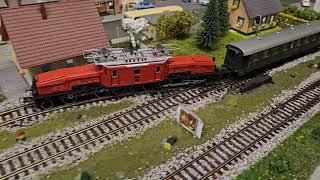 Modelle historische SBB Stangenloks im Betrieb