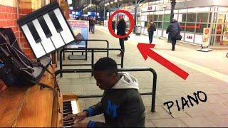 John El Gayo - Playing Piano at train Station  (4K)