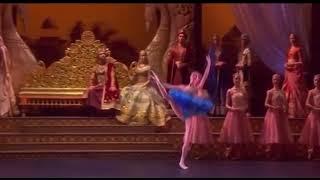 LA BAYADÈRE - Gamzatti Variation (Andrea Lashshakova)