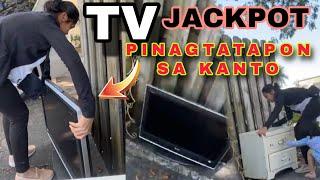 Dumpster diving TV Pinagtatapon sa Kanto Walang Kumuha