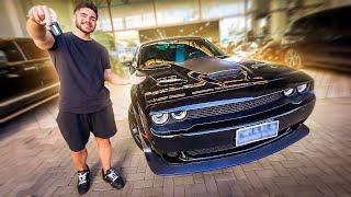 Achei o dodge challenger  pra comprar 