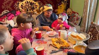 A Day in the Carpathian Mountains: Grandma's Borscht, Snowman Fun & Traditional Banosh