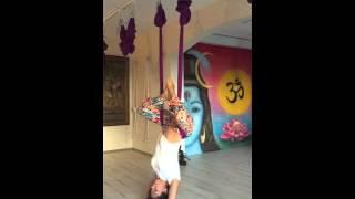 Aerial Yoga, Ubhaya Padangusthasana, Hikmet Gurbuz