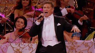 David Hasselhoff singing Paloma Blanca – André Rieu