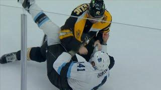 Mark Kastelic fights Robert Bortuzzo Round 2 11/21/24