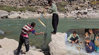 Iranian nomadic life: fishing in the river, an amazing experience for family lunch#kohgol