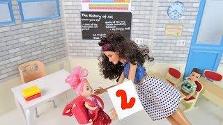 ИЗ-ЗА ТЕБЯ У МАКСИМА ДВОЙКА! Мультик #Барби Куклы Игрушки Для девочек IkuklaTV Школа