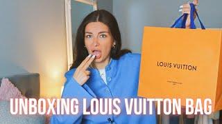 ПАРЕНЬ ПОДАРИЛ УЖАСНУЮ СУМКУ LOUIS VUITTON  ОНА УЖАСНАЯ