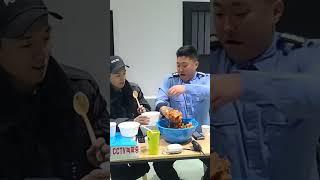 감옥에서 갑짜기 나온 그릇 #shorts #유머 #숏무비
