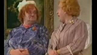 Les Dawson - Cissie & Ada - The Art Gallery