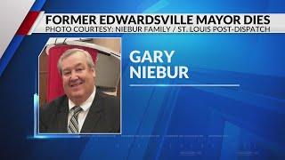 Former Edwardsville mayor dies at 64