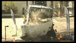 Crash test Freightliner vs. Bollard: ASTM F2656, M30