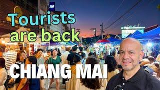 Old City - Sunday Night Market - Chiang Mai Tour