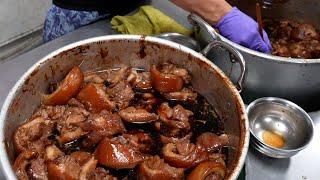 Local favorite traditional market food – Taiwanese street food