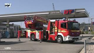 Feuerwehreinsatz wegen Tankstellenunfall in Grimma