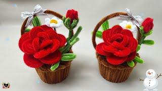 Handmade flowersHow to make a beautiful and easy Rose Basket with Pipe Cleaner !