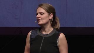 The value of asking questions | Karen Maeyens | TEDxUFM