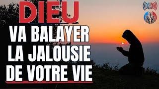 LA JALOUSIE NE VOUS FERA PAS TOMBER CAR DIEU COMBAT POUR VOUS | Dévotionnel | Inspiration | Foi