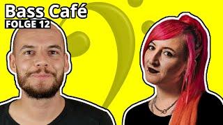 Kölner Kontrabassistin Lea Randella im Bass Café