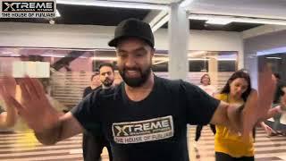 Kan Kar gal Sun. Chamkila, Amarjit Chamkila. Xtreme Bhangra fitness by Jassi Singh