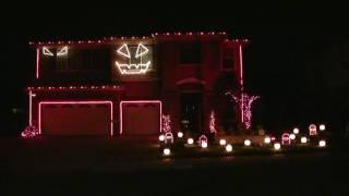 Halloween Light Show 2010 HD - Thriller ( Michael Jackson )