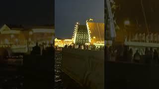 Когда развели мосты, а не тебя))) #travel #спб #москва