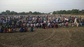 village huge gathering for bhoj.