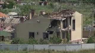 Battle for East Ukraine: Militants plant explosives in village near Mariupol before retreat