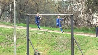 Competencia en cancha de obstáculos PENTATLÓN MILITAR