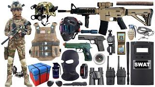 Special police weapon toy set unboxing, M4A1 assault rifle, tactical helmet, Glock pistol, bomb